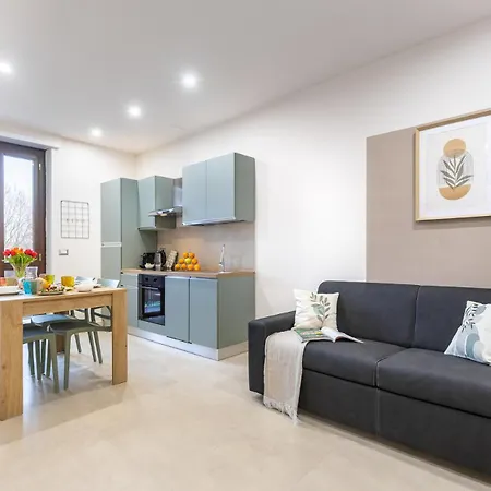 La Dama D Piazza Bengasi * Moncalieri