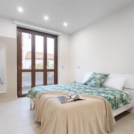 La Dama D Piazza Bengasi Moncalieri