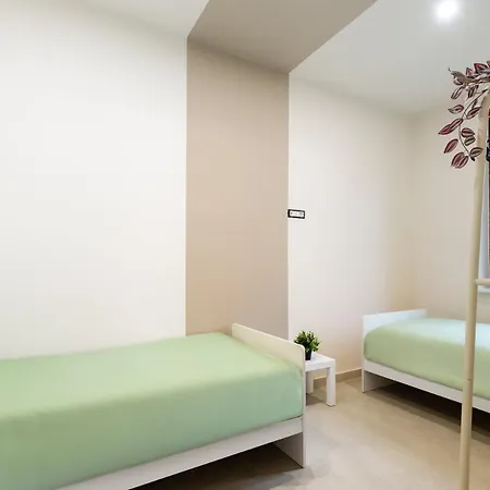 La Dama D Piazza Bengasi Apartment